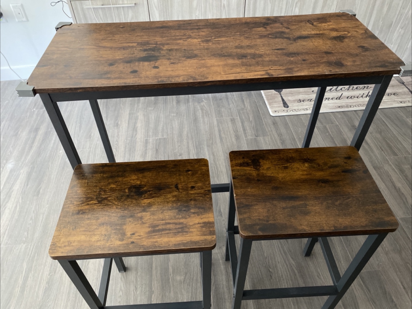 Breakfast & Bar Table and Stool Set