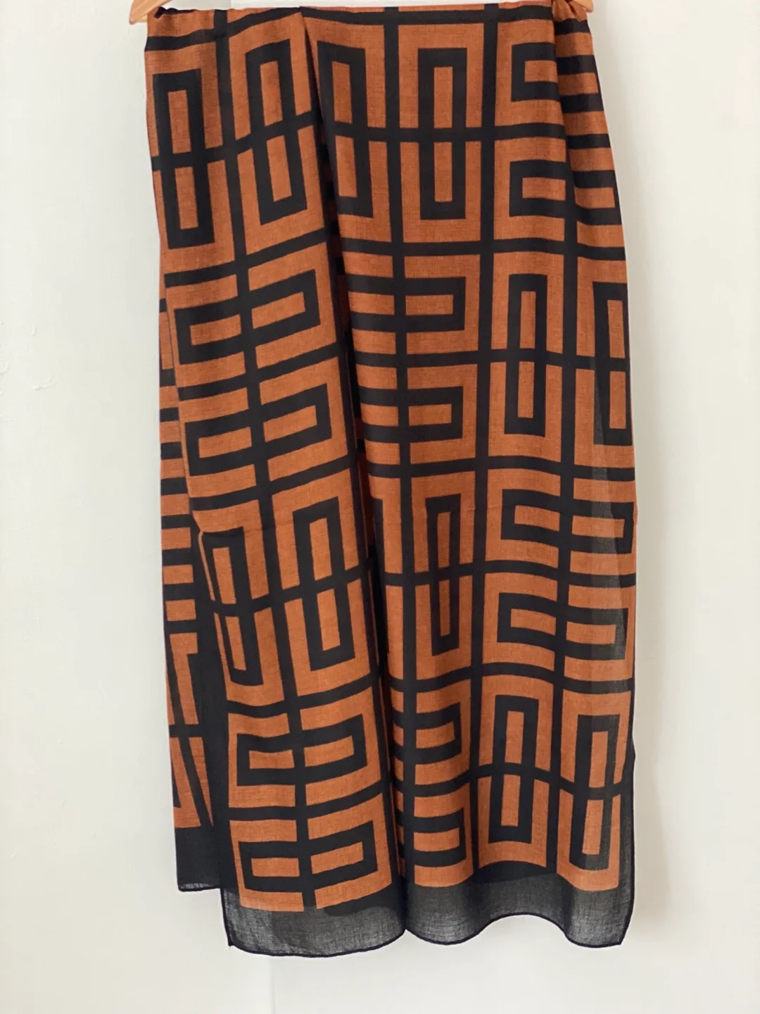 Geometric Pattern Scarf image indicator(3)