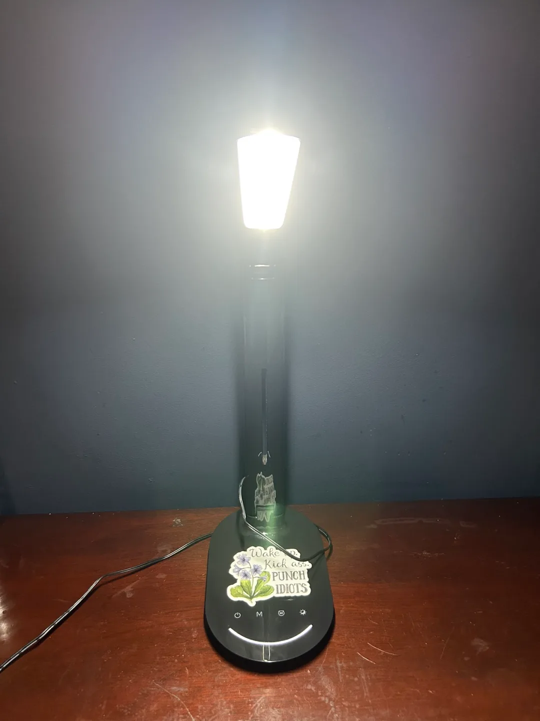 Black LED Desk Lamp image indicator(4)