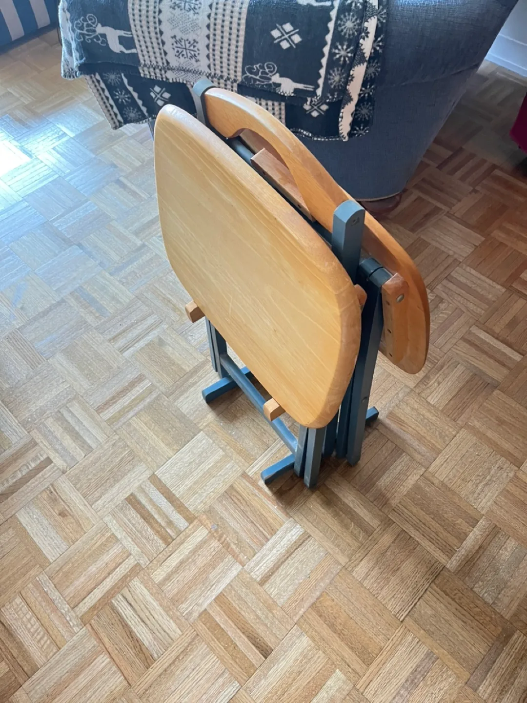 Folding TV Tray Tables thumbnail