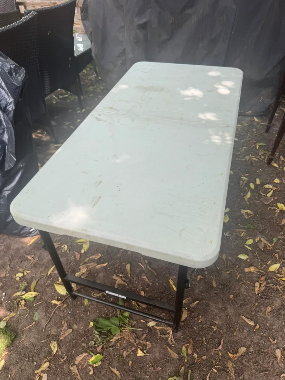 Folding Table thumbnail