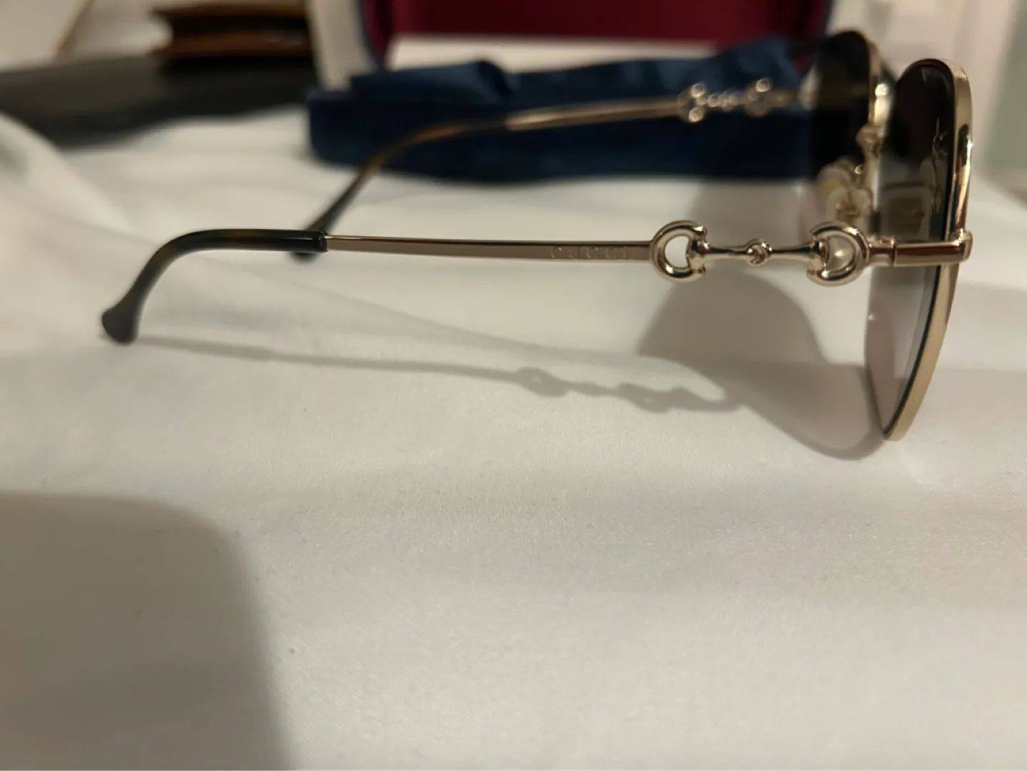 Gucci Sunglasses image indicator(4)