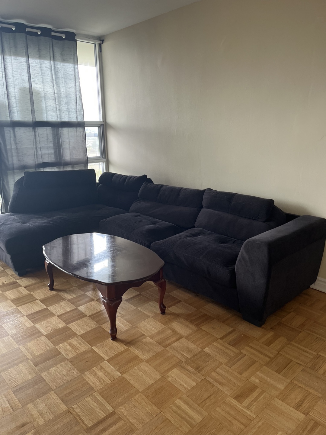 L-shaped sectional sofa - photo 4