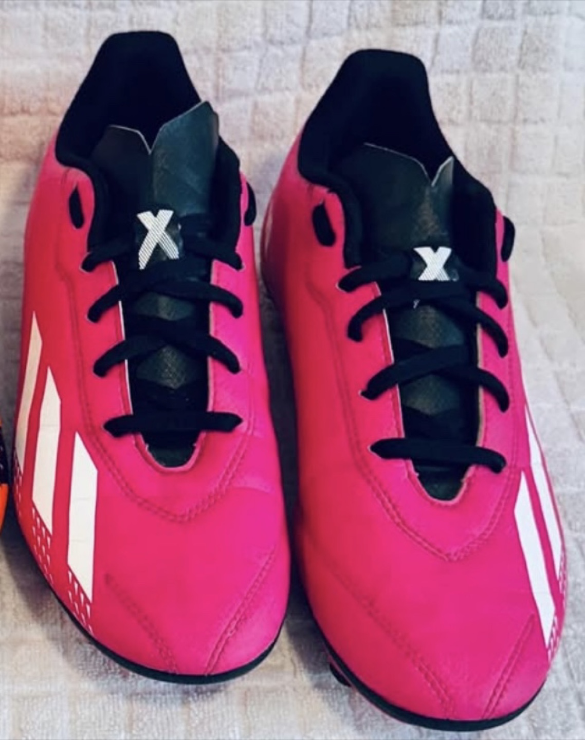 Kids Unisex ADIDAS Soccer Cleats - Size 6