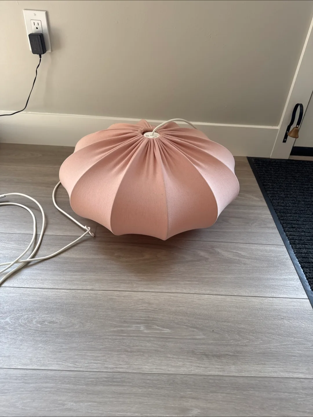 REGNSKUR - Pink Pendant Light