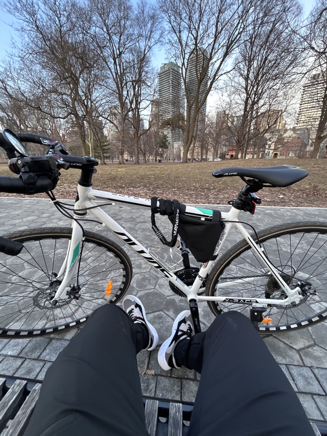 Road Bike for Sale - photo 2