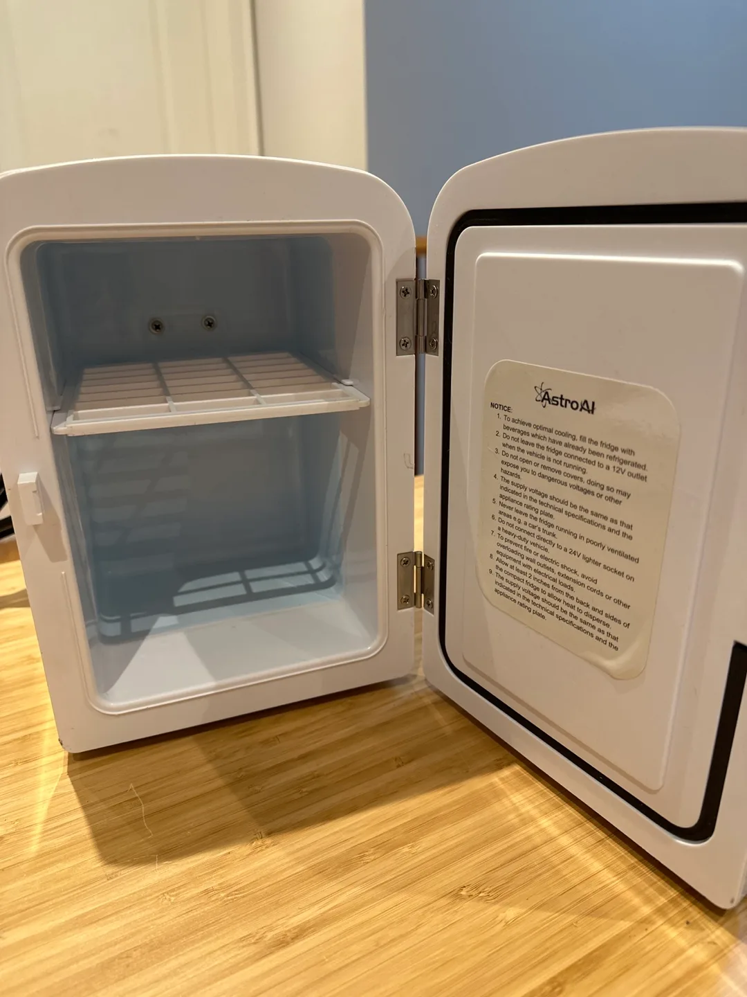 Compact Mini Fridge image indicator(2)