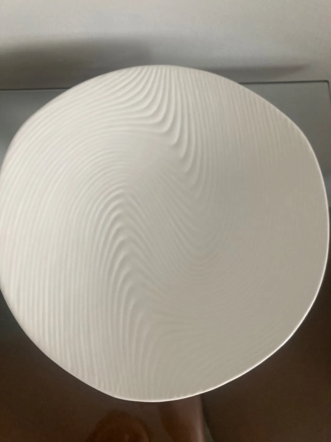 White Textured Plate thumbnail