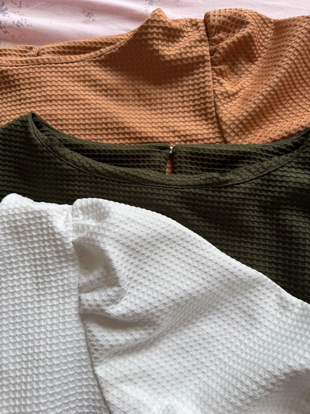 FREE Knit Puff Sleeve Tops image indicator(5)