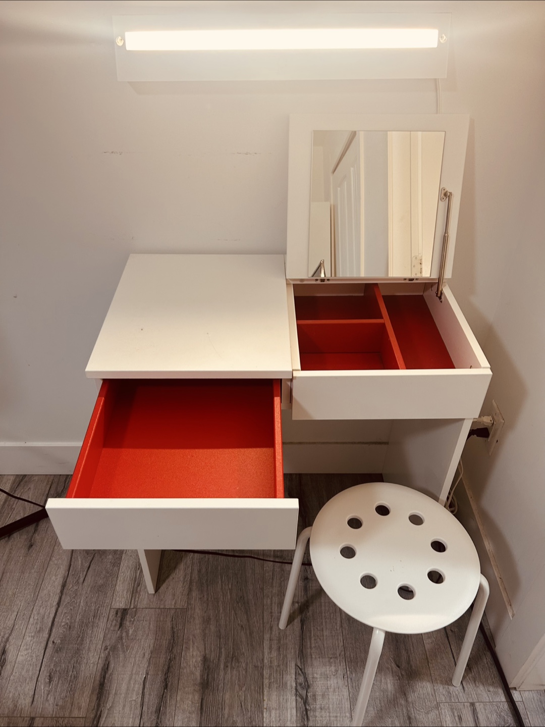 Vanity with stool and vanity light