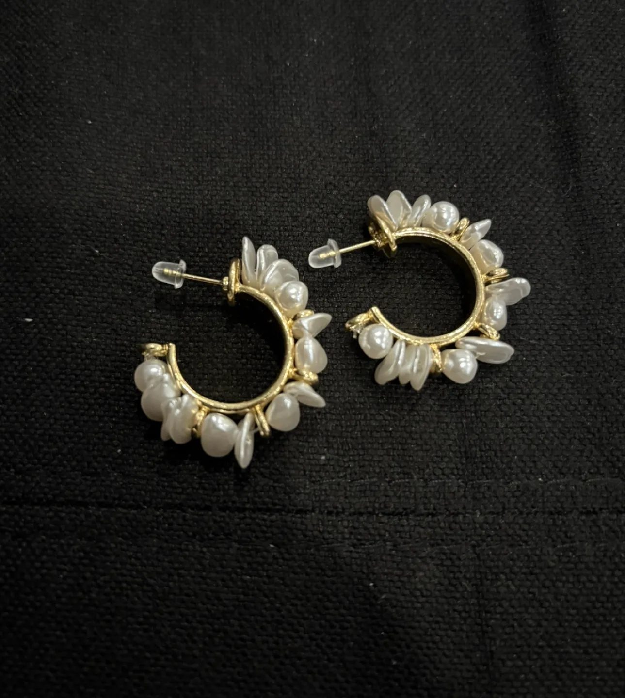 Pearl Hoop Earrings thumbnail