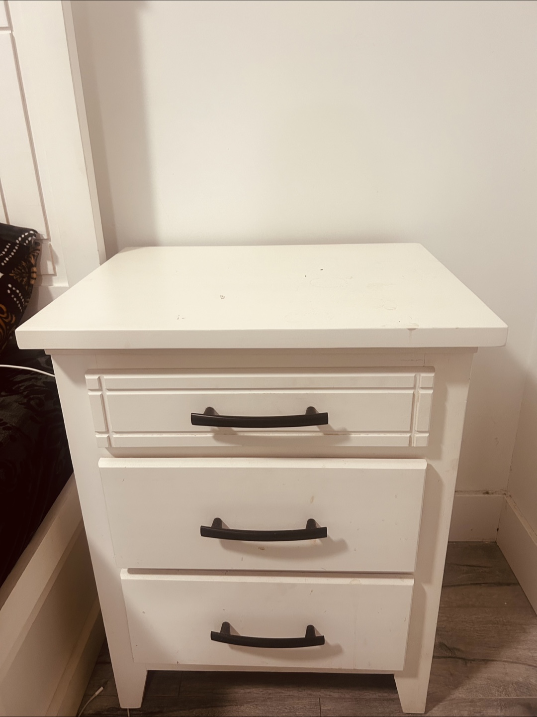 White Nightstand With Drawers