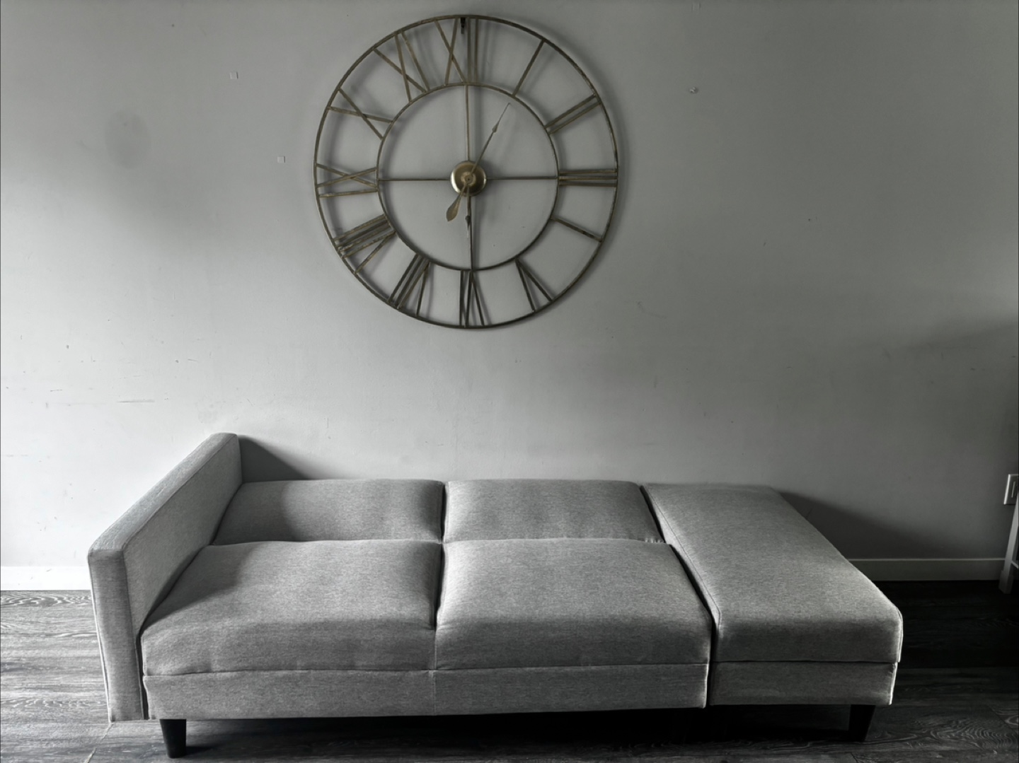 Beautiful Light Grey Futon with Storage // Free Delivery - photo 5