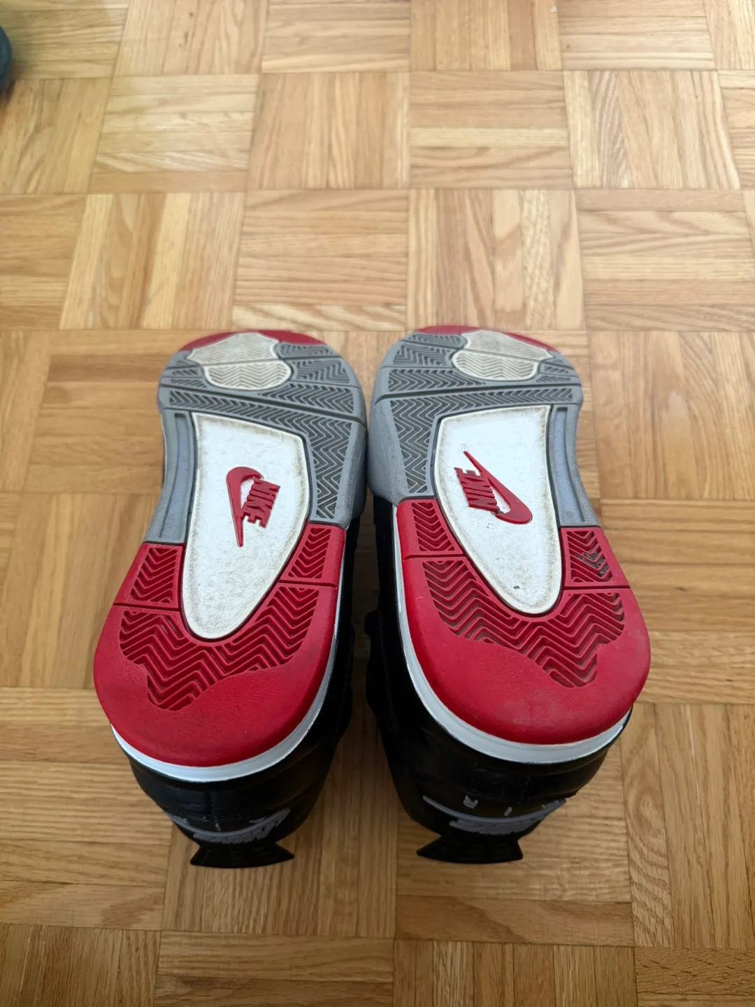 Air Jordan 4 Bred Reimagined image indicator(5)