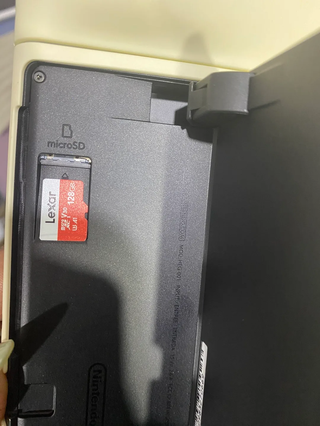 Nintendo Switch Case with Accessories and Memory Card image indicator(8)