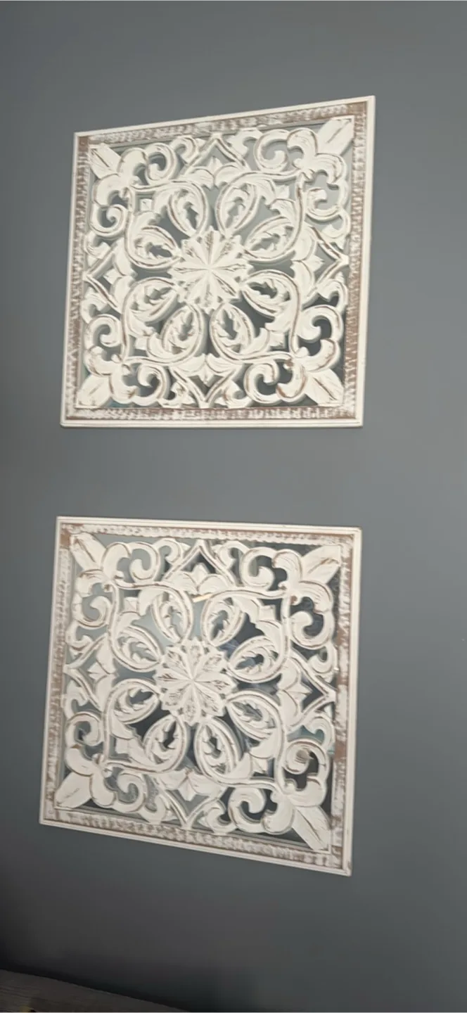 Set of 2 Decorative Wall Mirrors thumbnail