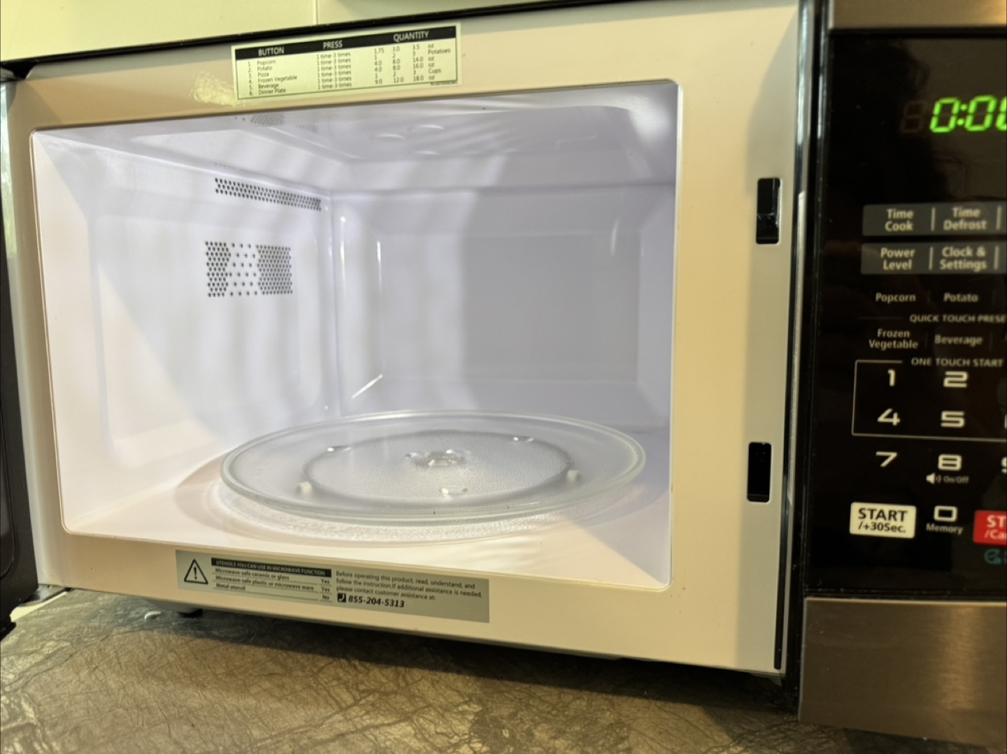 Toshiba Microwave - photo 3