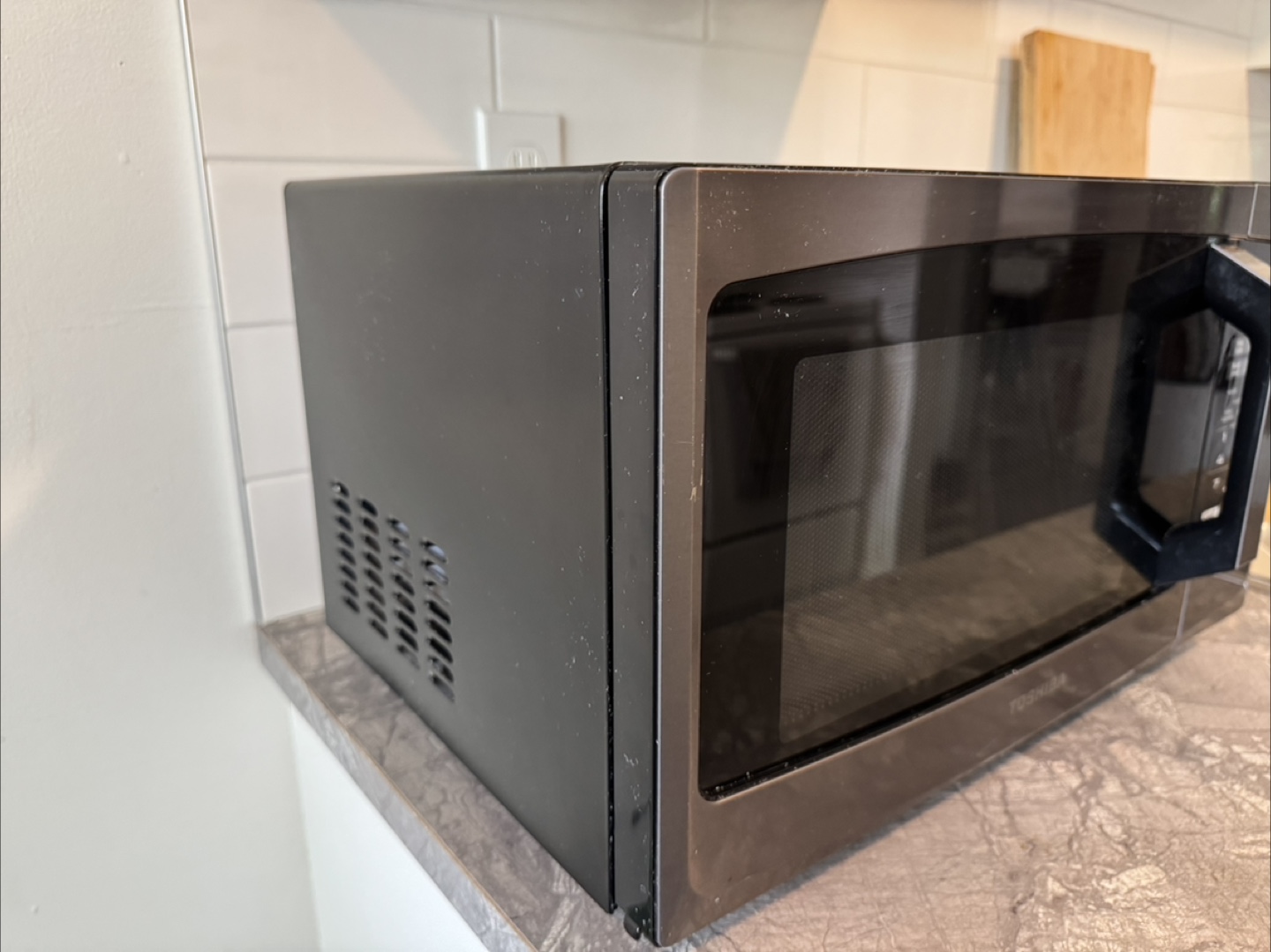 Toshiba Microwave - photo 5