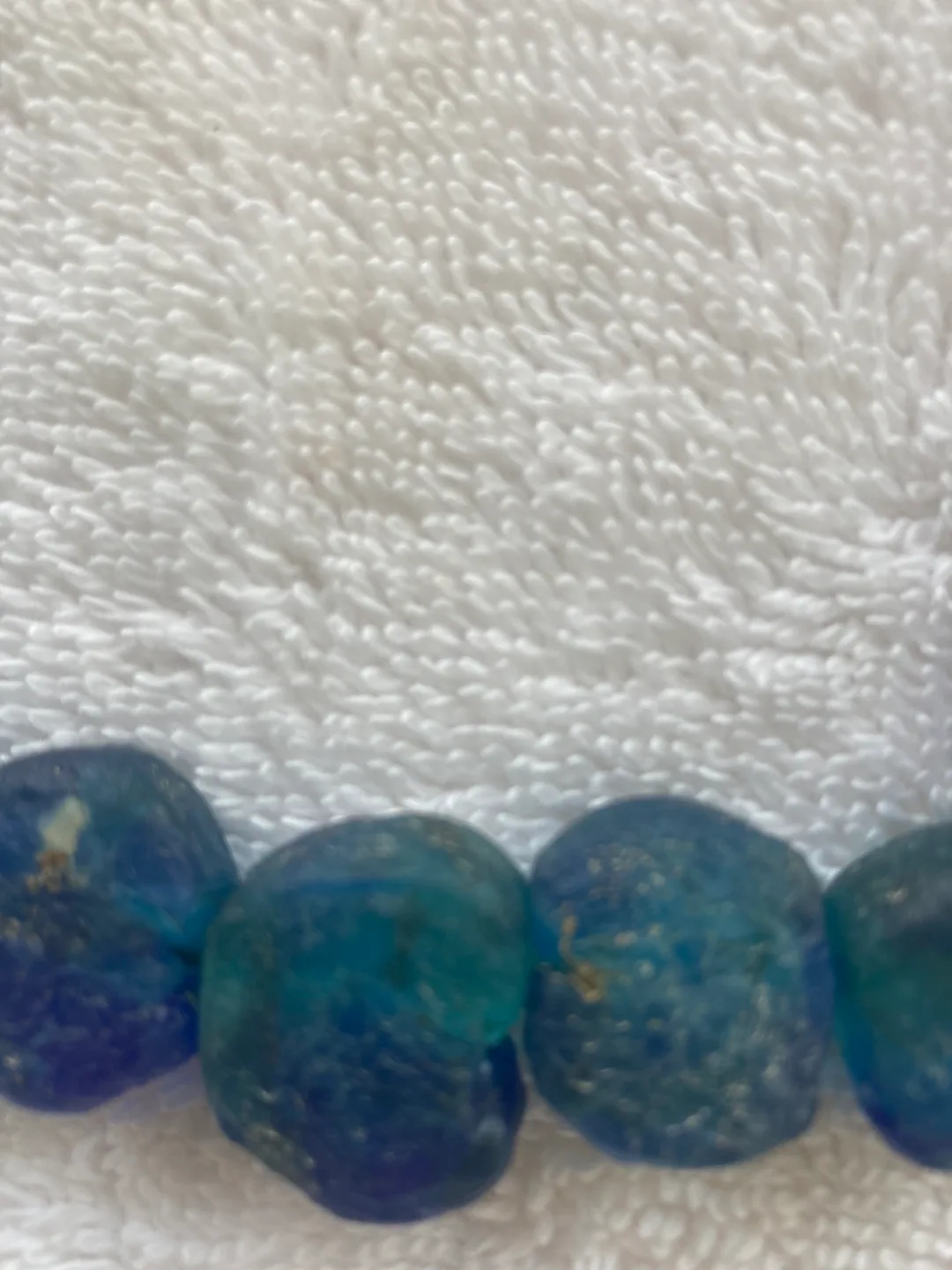 Gorgeous blue bead necklace image indicator(2)