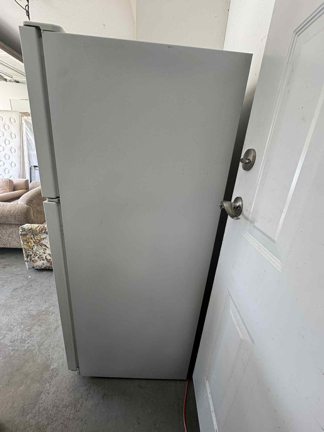 Norge White Refrigerator in working condition - photo 2
