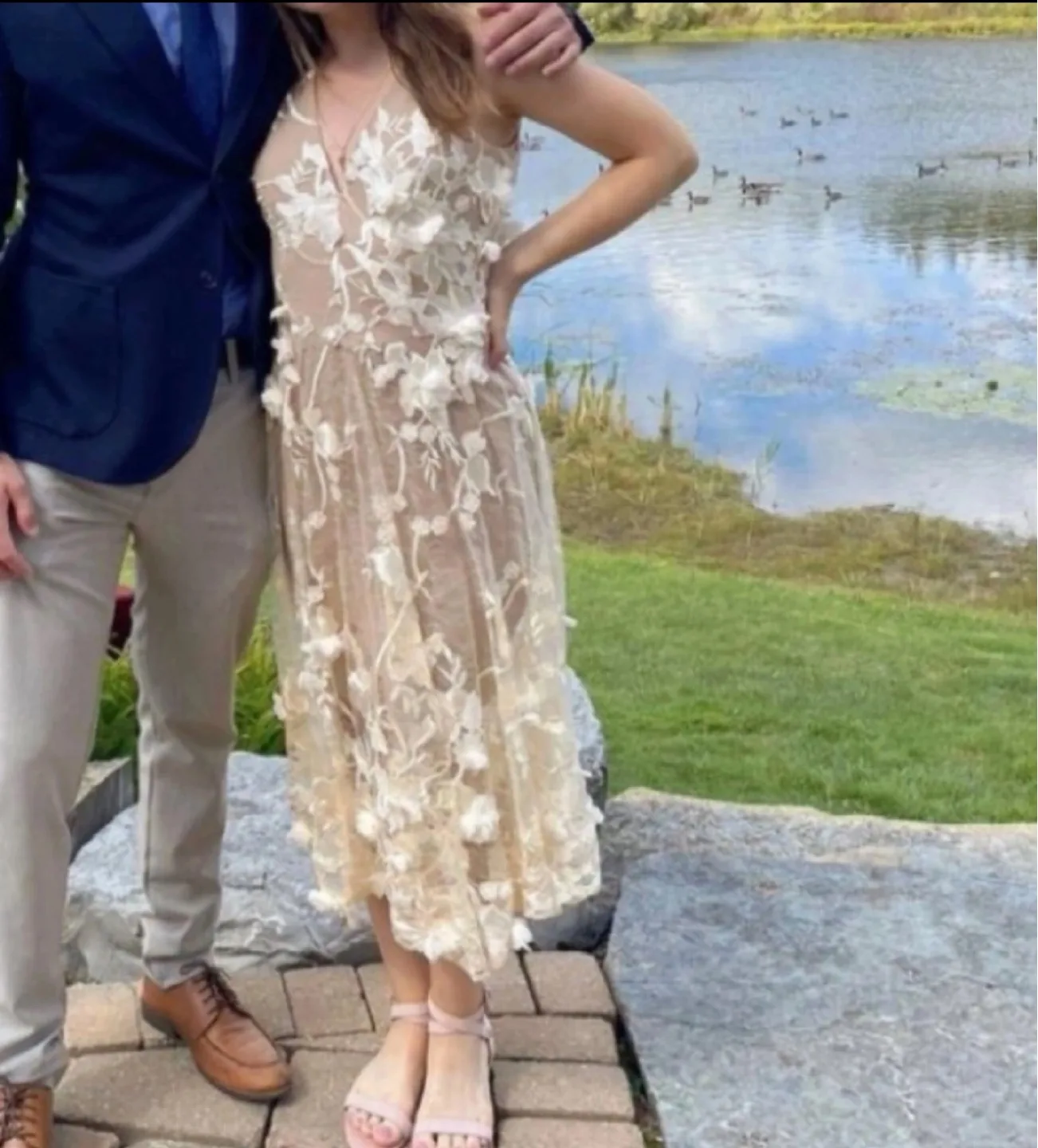 Gorgeous Floral Embroidered Dress size M worn once, dry cleaned image indicator(2)