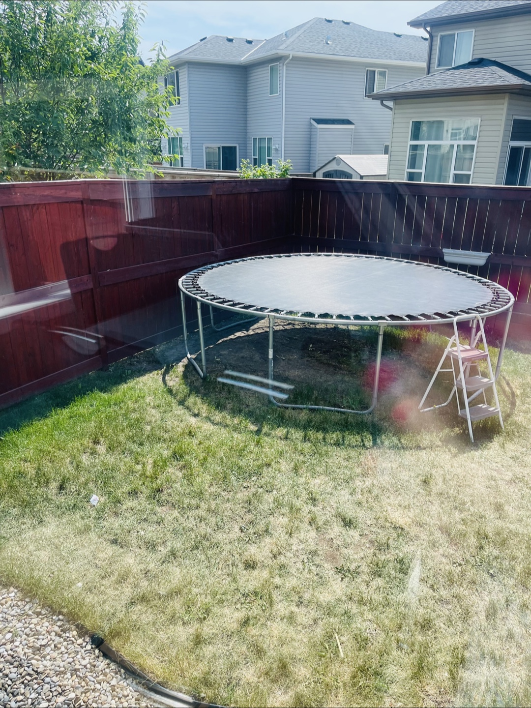 Round trampoline