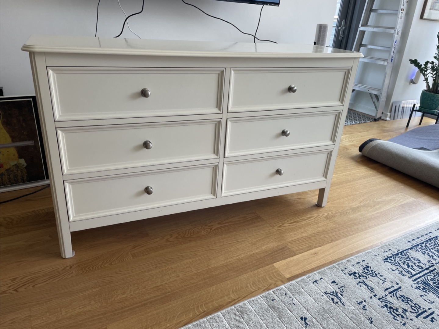 White Dresser with 6 Drawers - photo 5