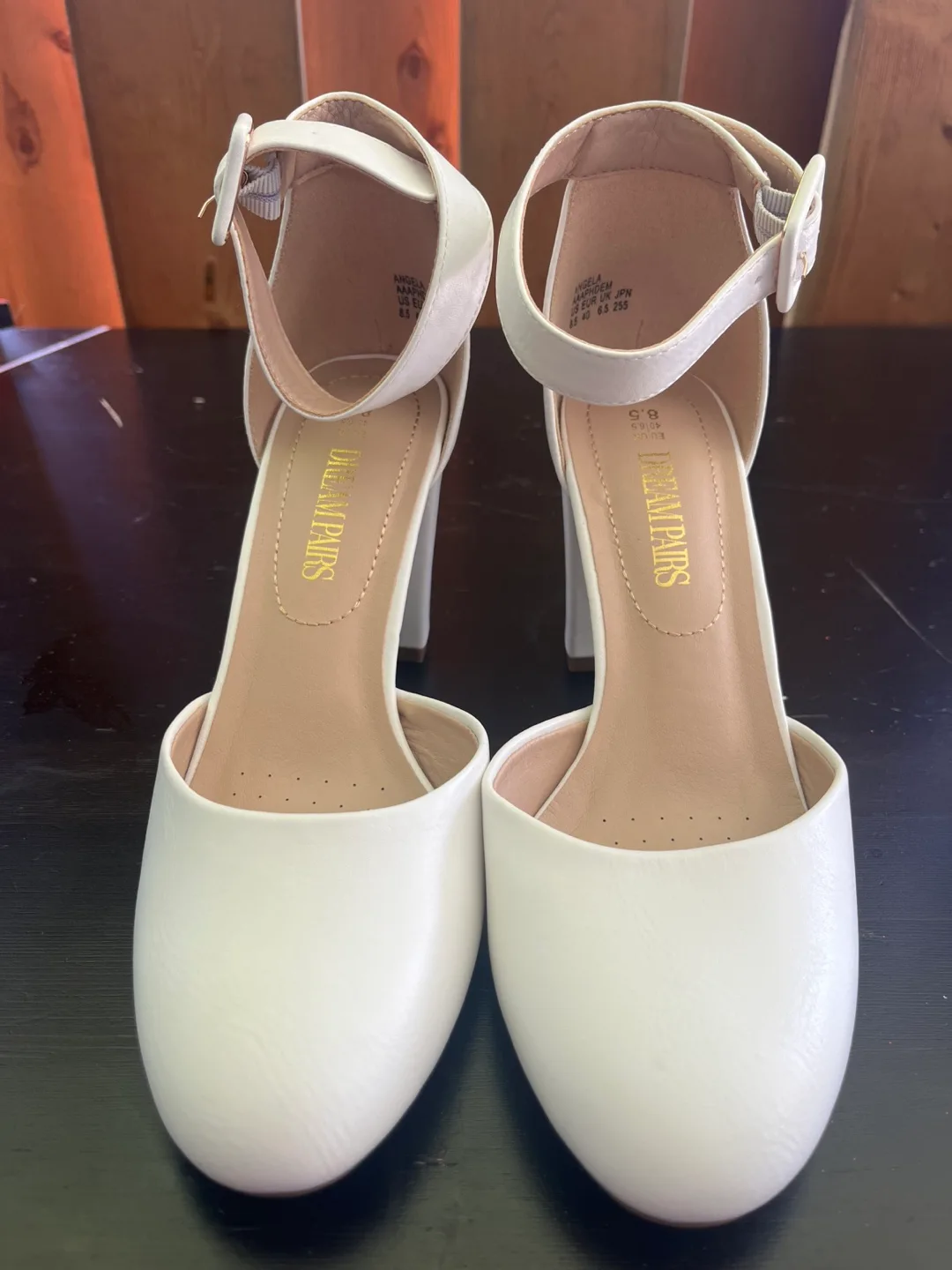 Dream Pairs White Heels, Size 8.5 thumbnail