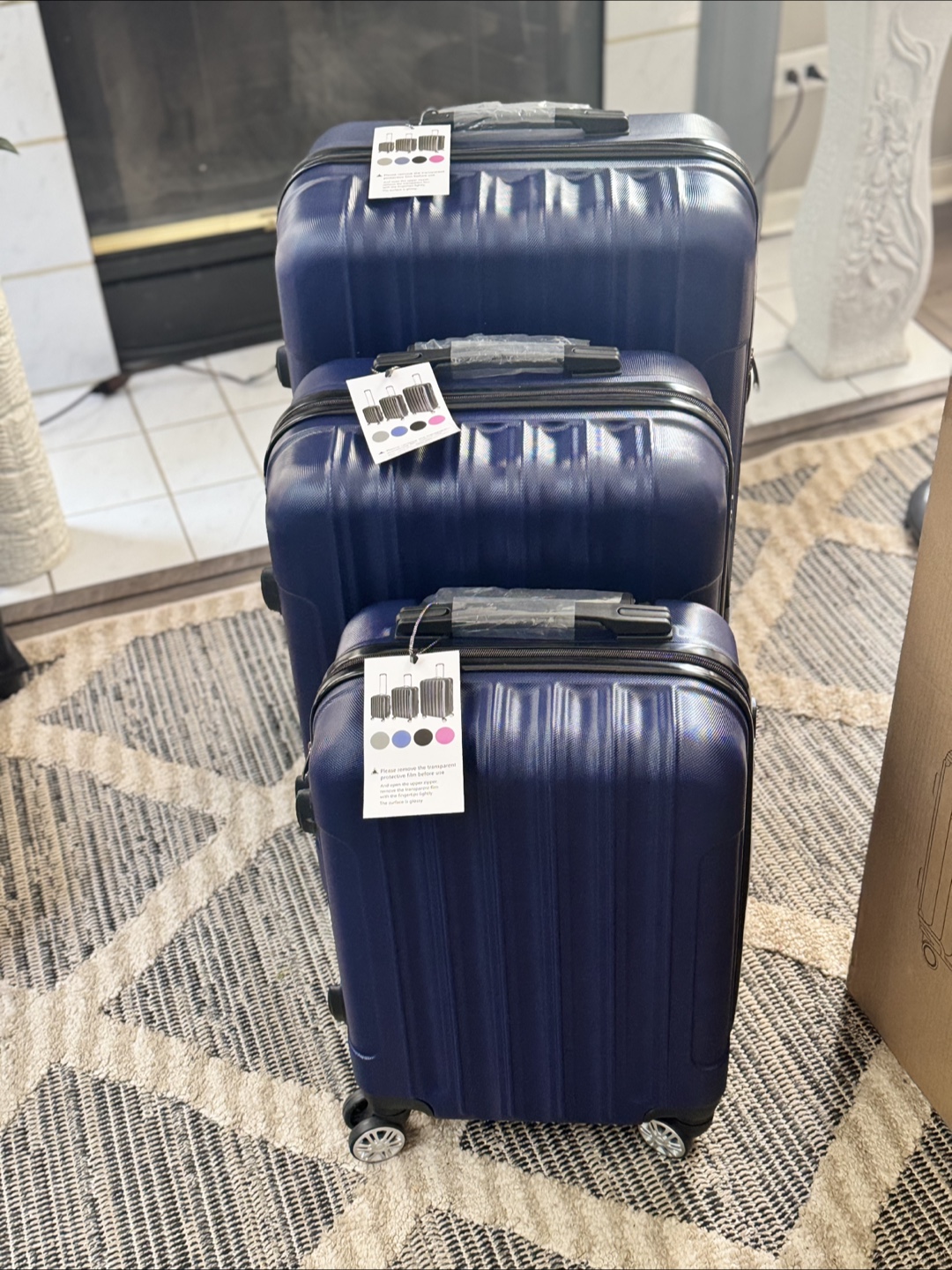 Blue Luggage Set of 3 TSA LOCKS AND SPINNER WHEELS - photo 2
