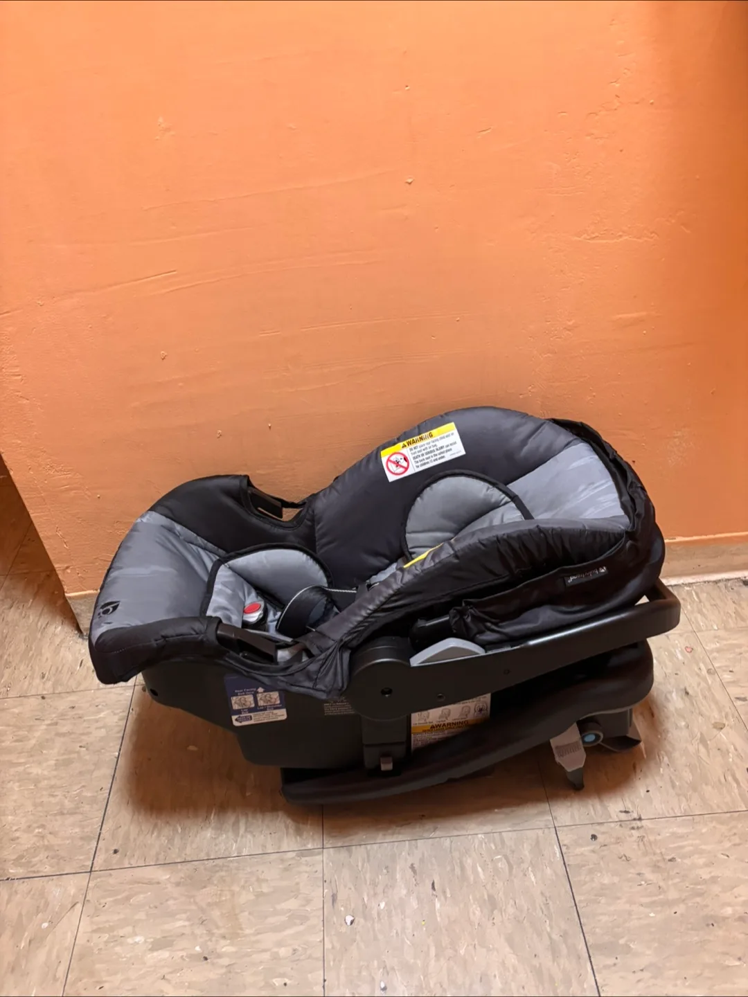Baby Trend: Infant Car Seat, Base and Cover thumbnail