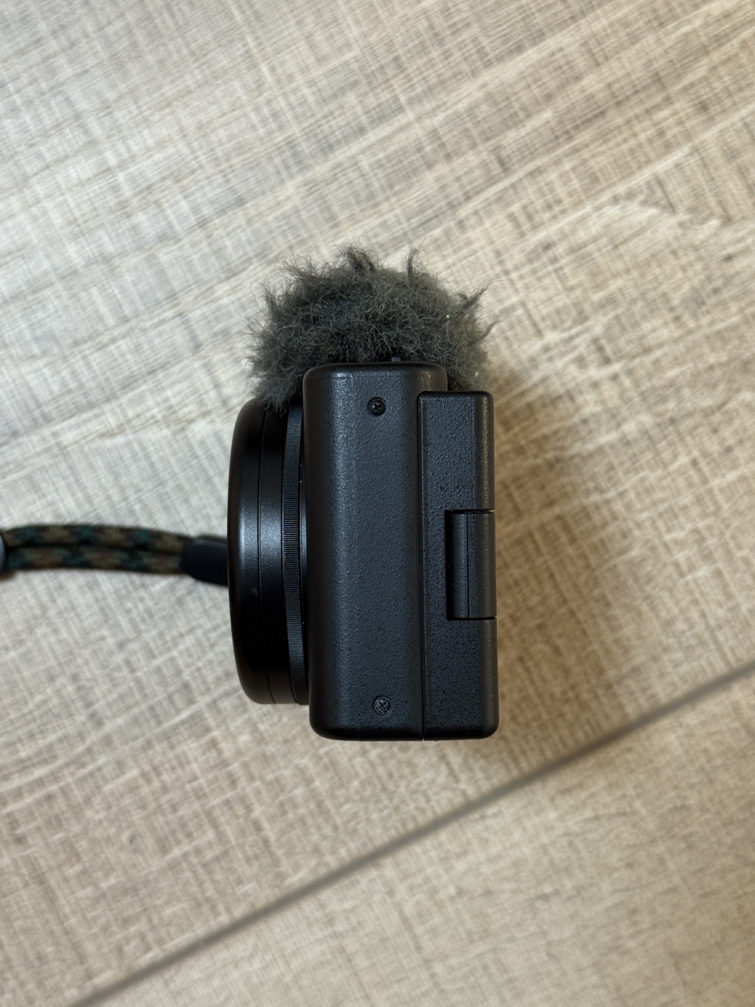 Sony zv-1 & accessories - photo 5