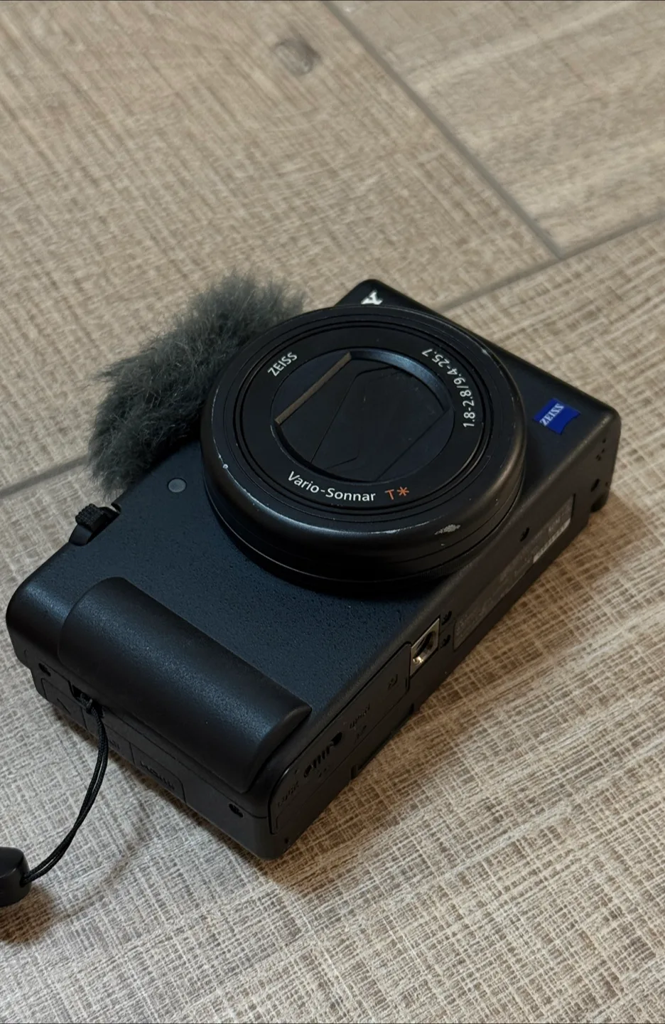 Sony zv-1 & accessories image indicator(2)