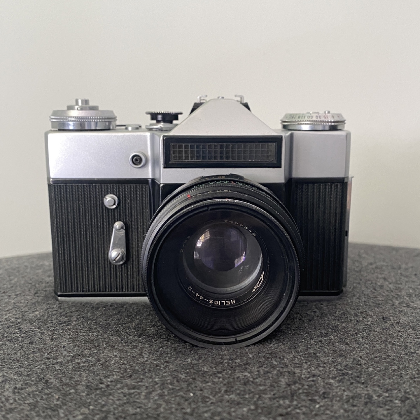 Zenit-E 35mm Film SLR + Helios-44-2 58mm f/2 + 200mm f/3.5 Lens