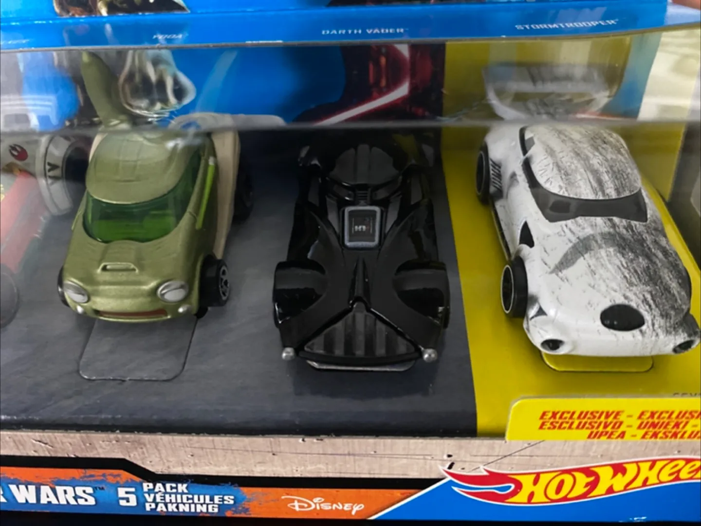 NEW! Star Wars Hot Wheels 5-Pack Exclusive! image indicator(3)