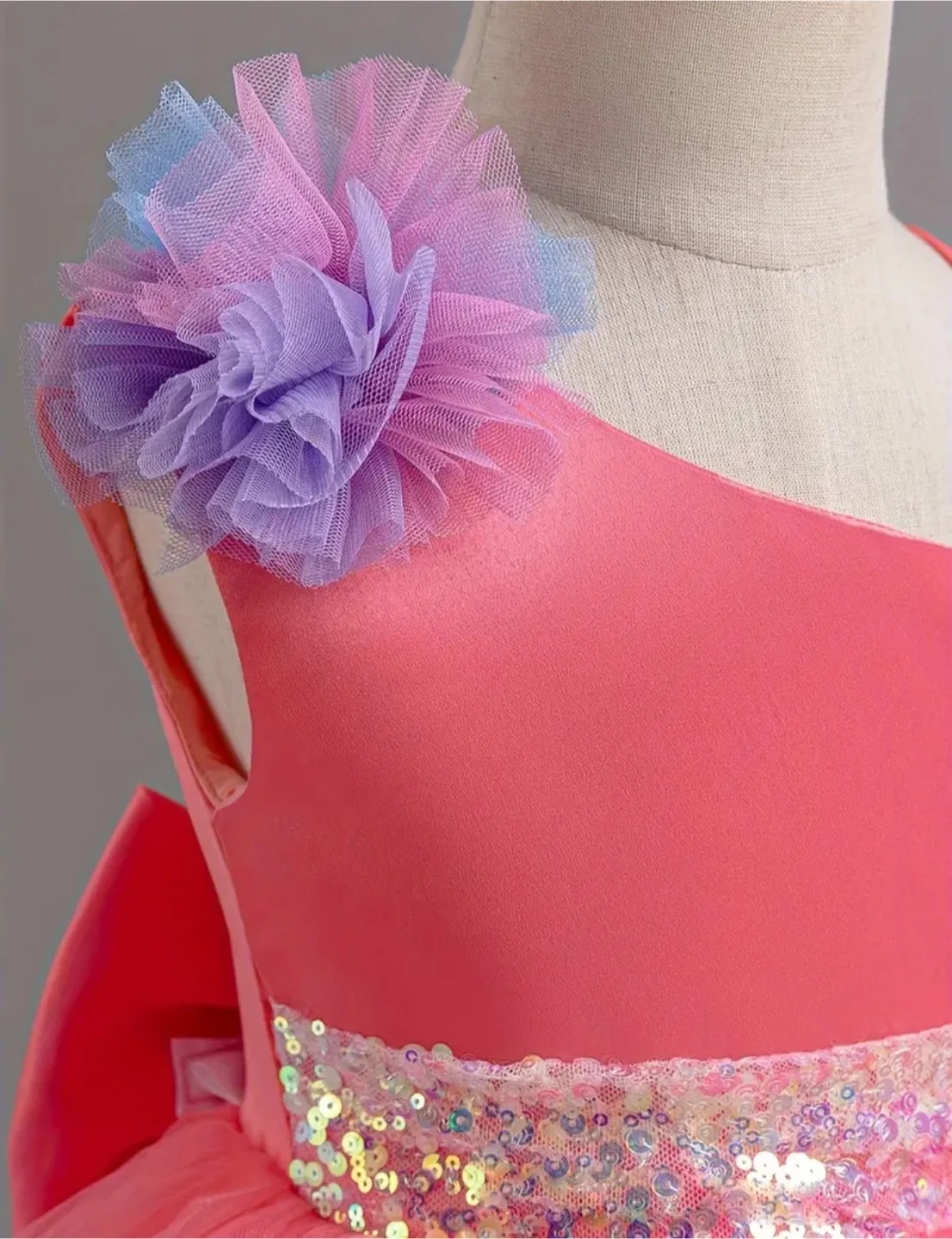 One-Shoulder Dress image indicator(3)