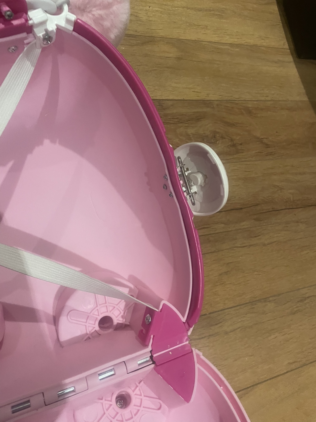 Adorable Pink Ride-On Suitcase - photo 5