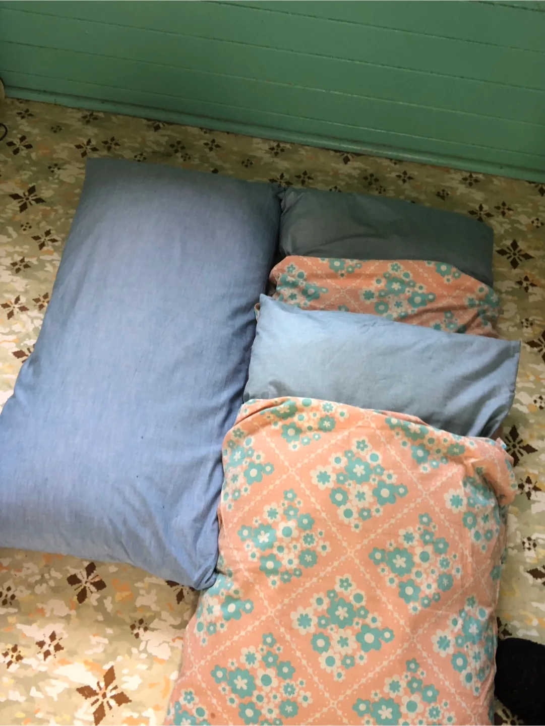 3 FEATHER PILLOWS 1 IS LONG, PRICE JUST $4.50 EA , ALL FOR $12 thumbnail