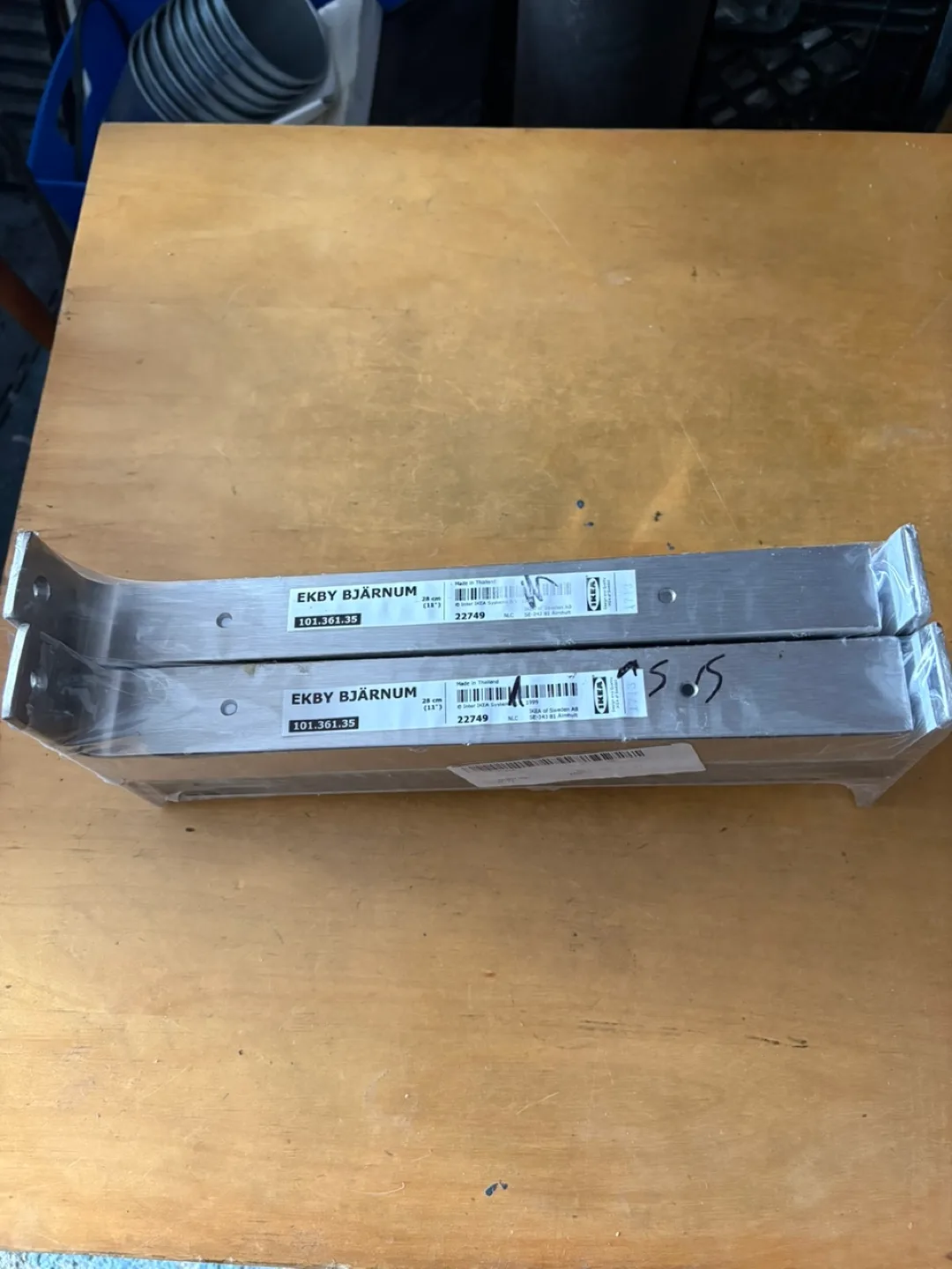 EKBY BJÄRNUM Shelf Brackets image indicator(4)