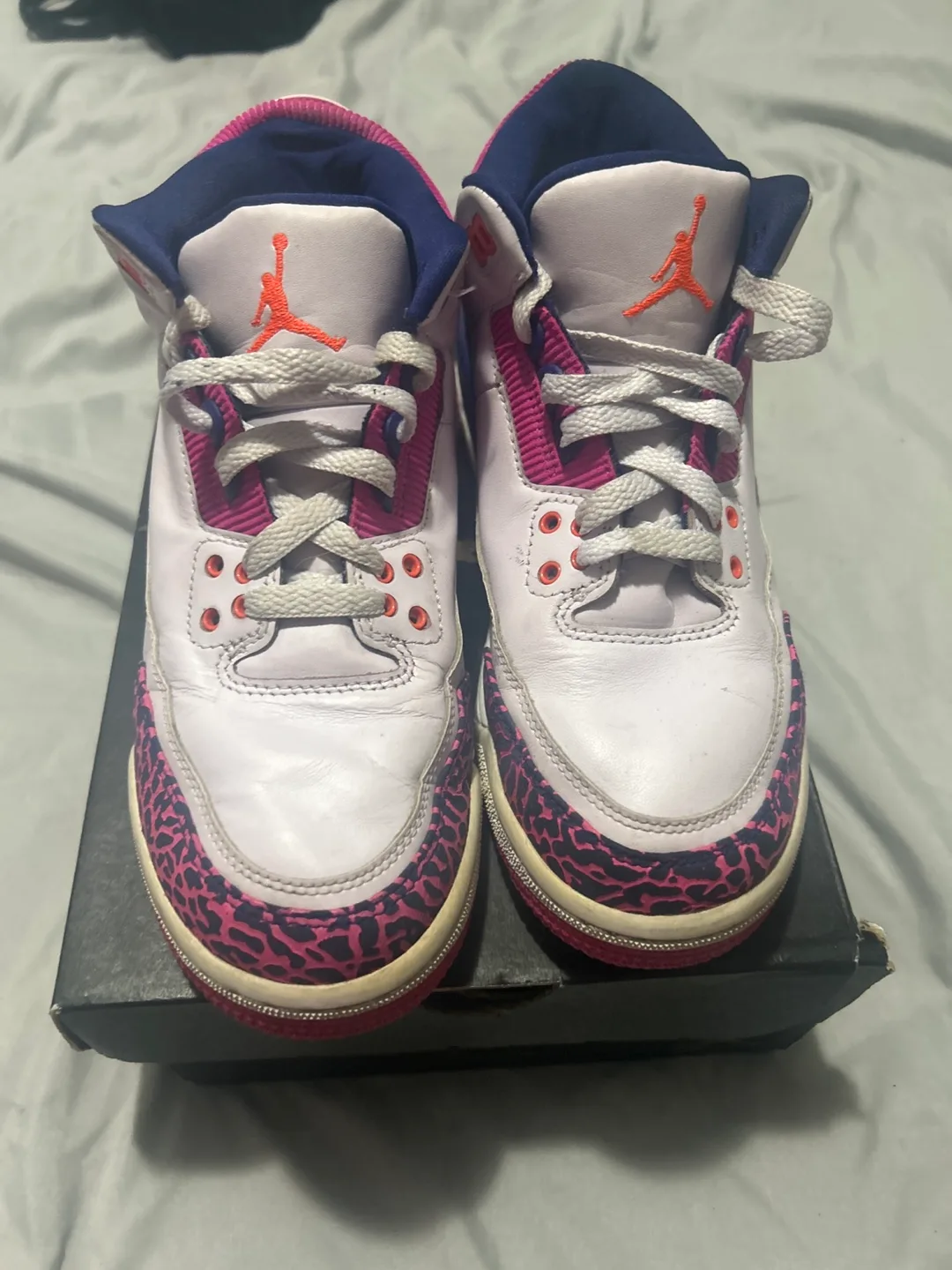 Jordan 3s - White and Pink thumbnail