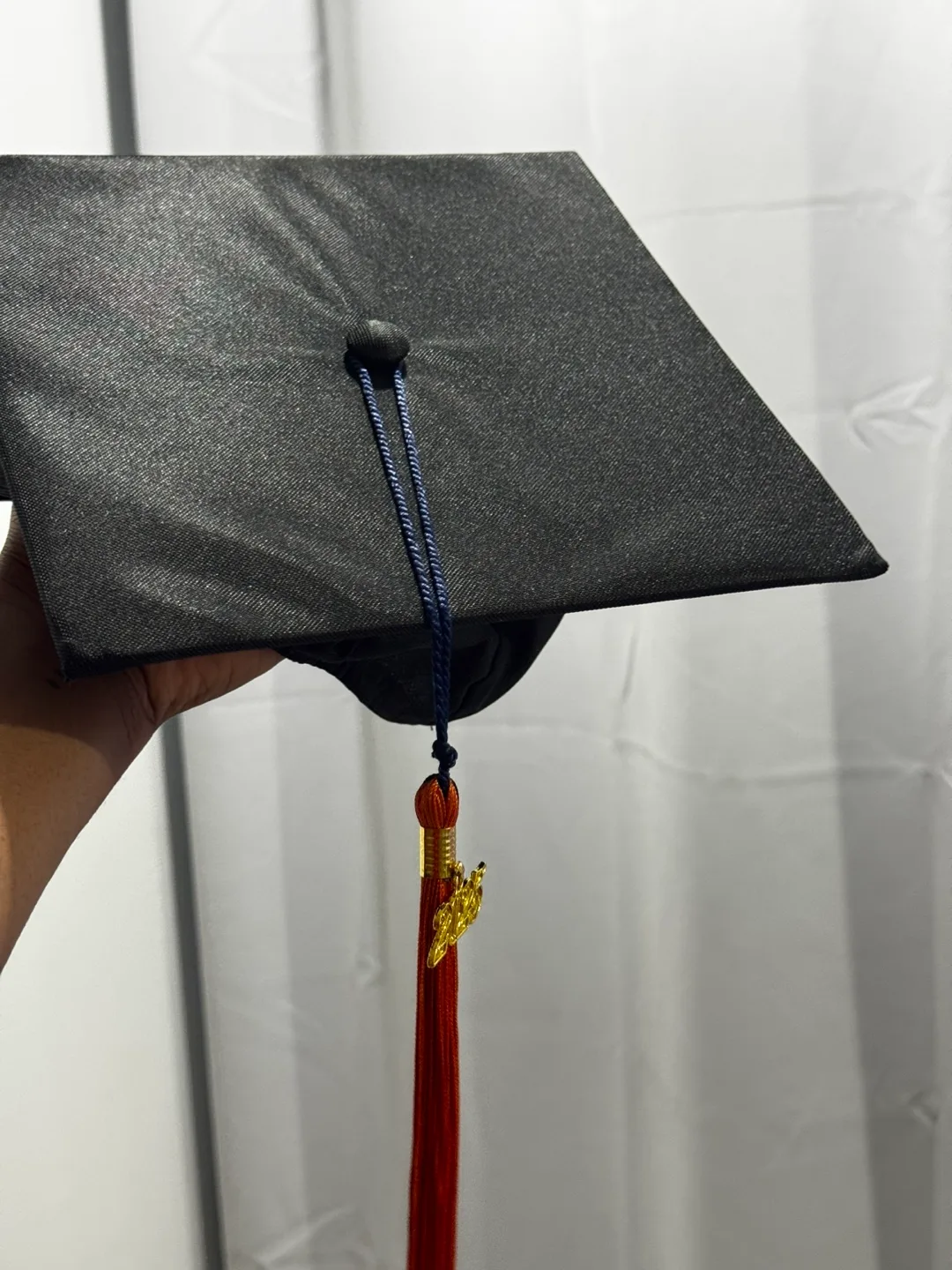 Black Graduation Cap with Tassel image indicator(2)