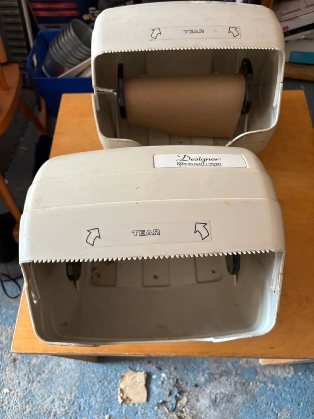 Designer Paper Towel Dispensers thumbnail