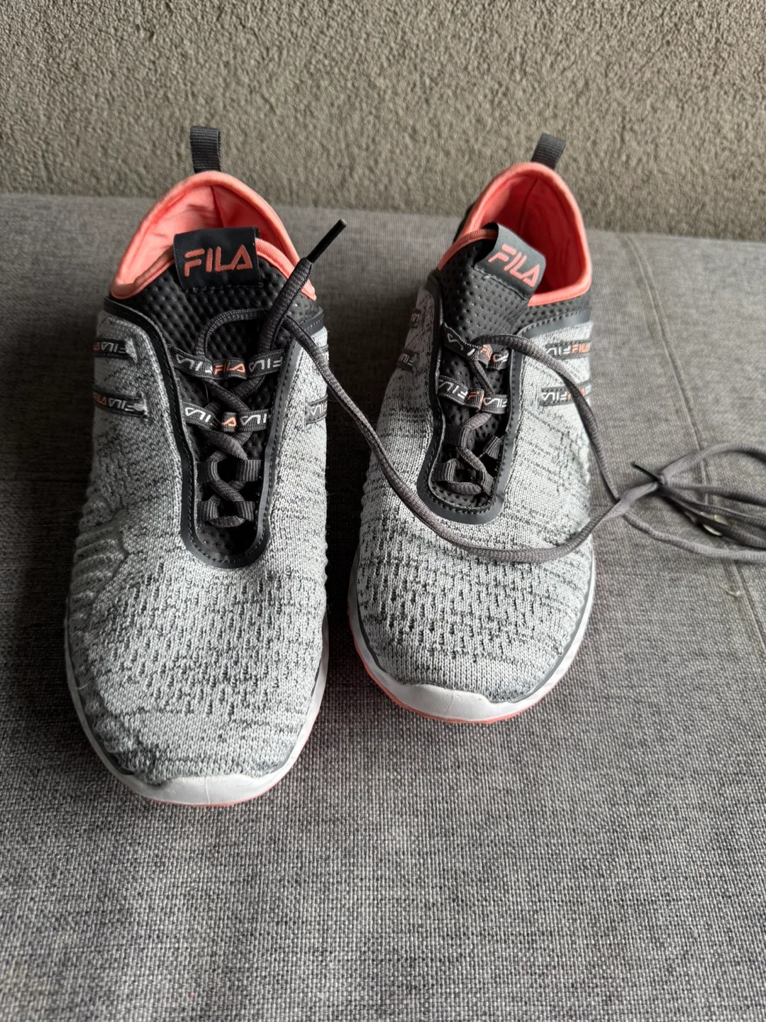 Fila Athletic Shoes size 10 thumbnail