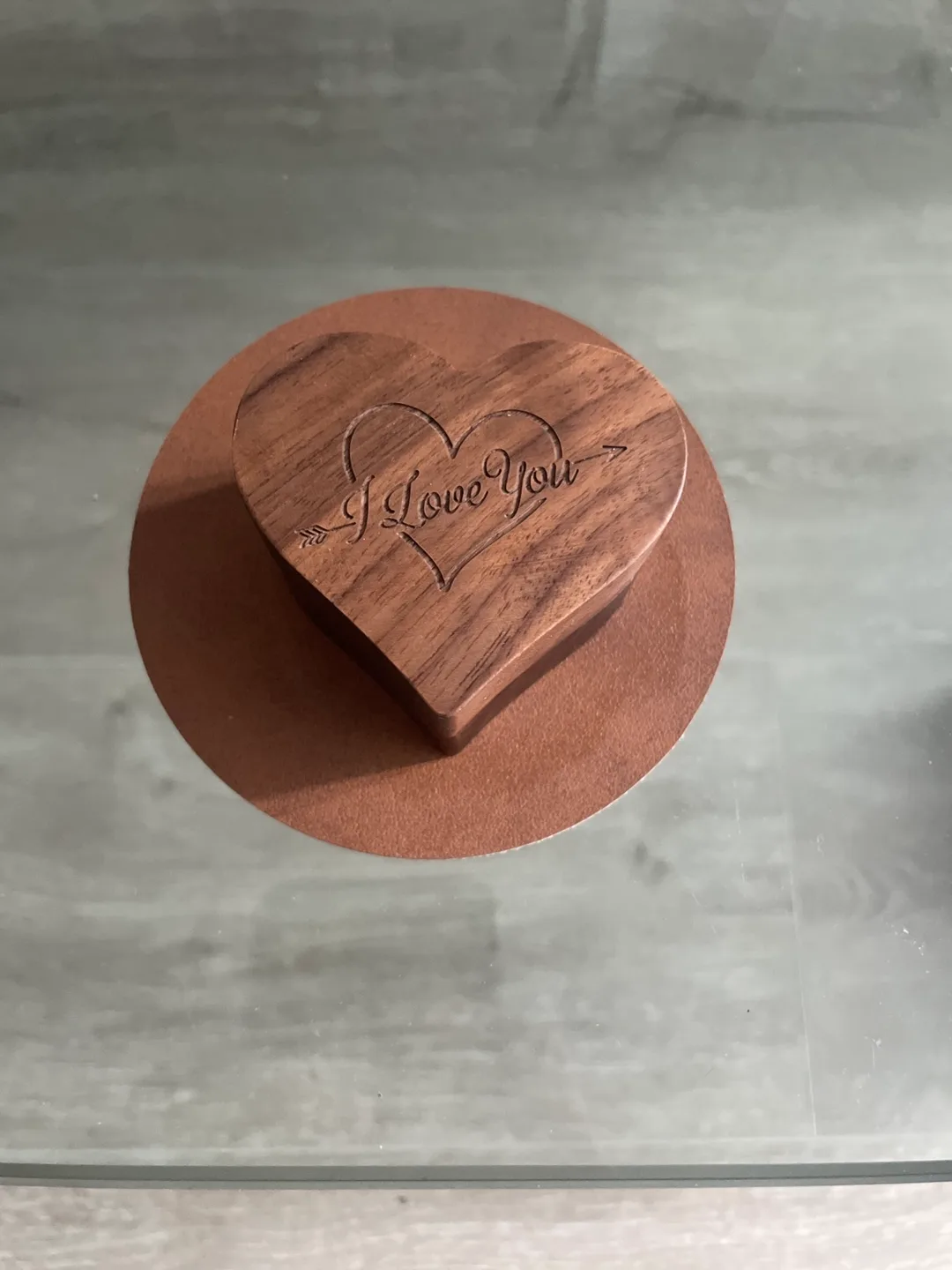 Ring in Heart-Shaped Box image indicator(4)