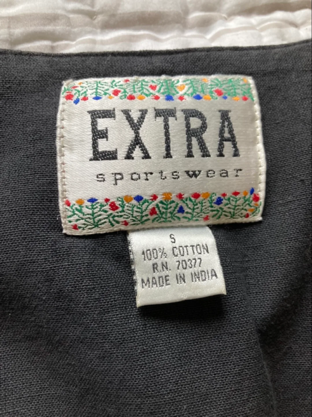 Vintage Embroidered Vest image indicator(2)