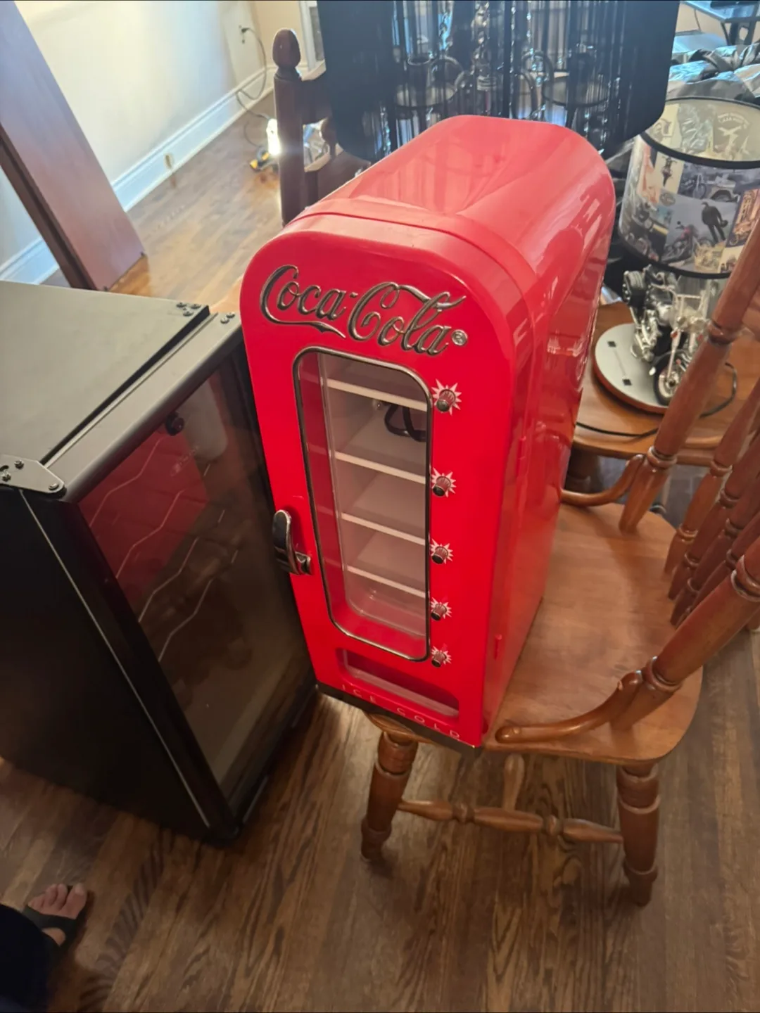 Coca-Cola Retro Fridge image indicator(2)