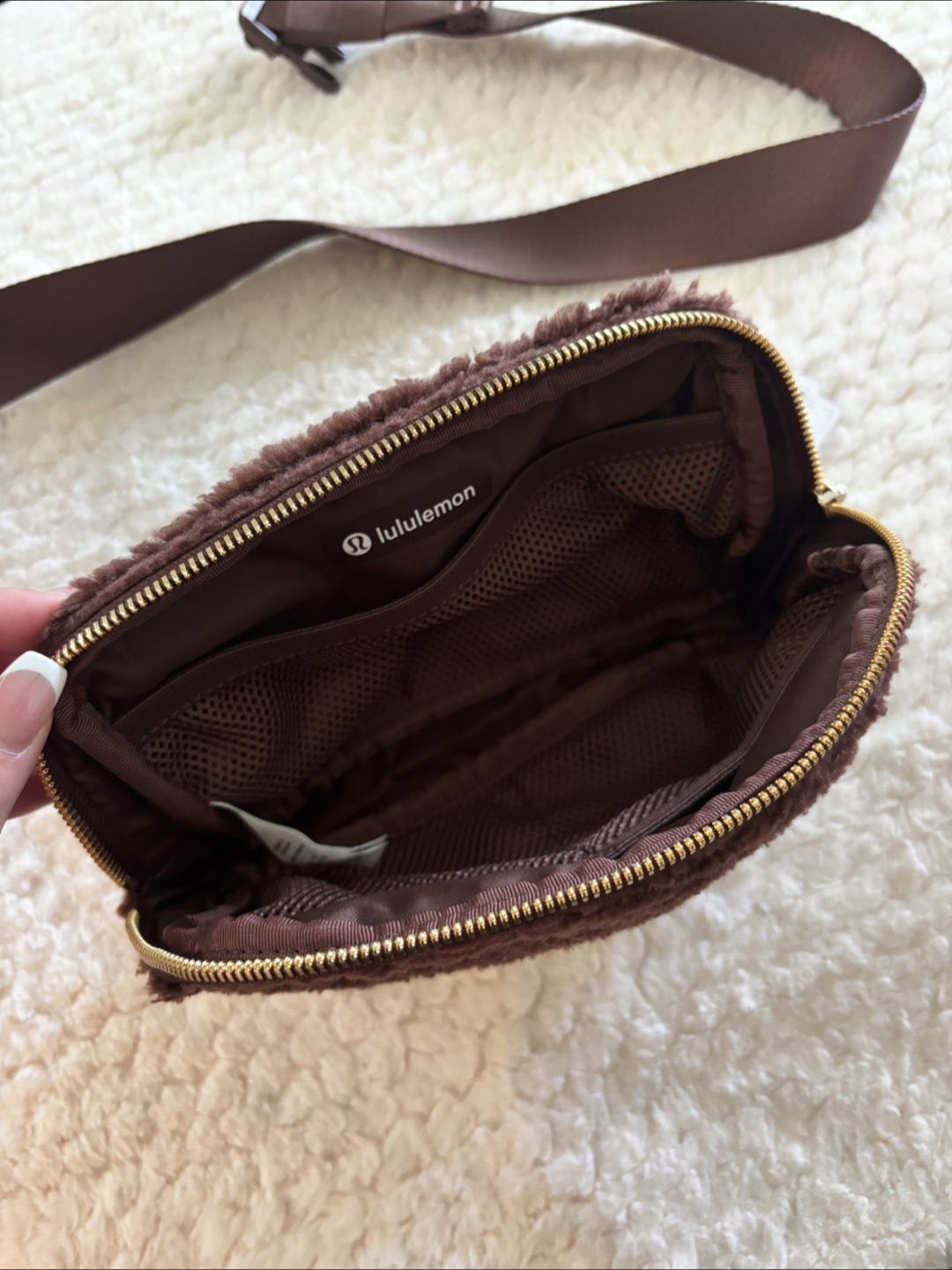 Lululemon Everywhere Belt Bag Fleece - Brown - photo 2