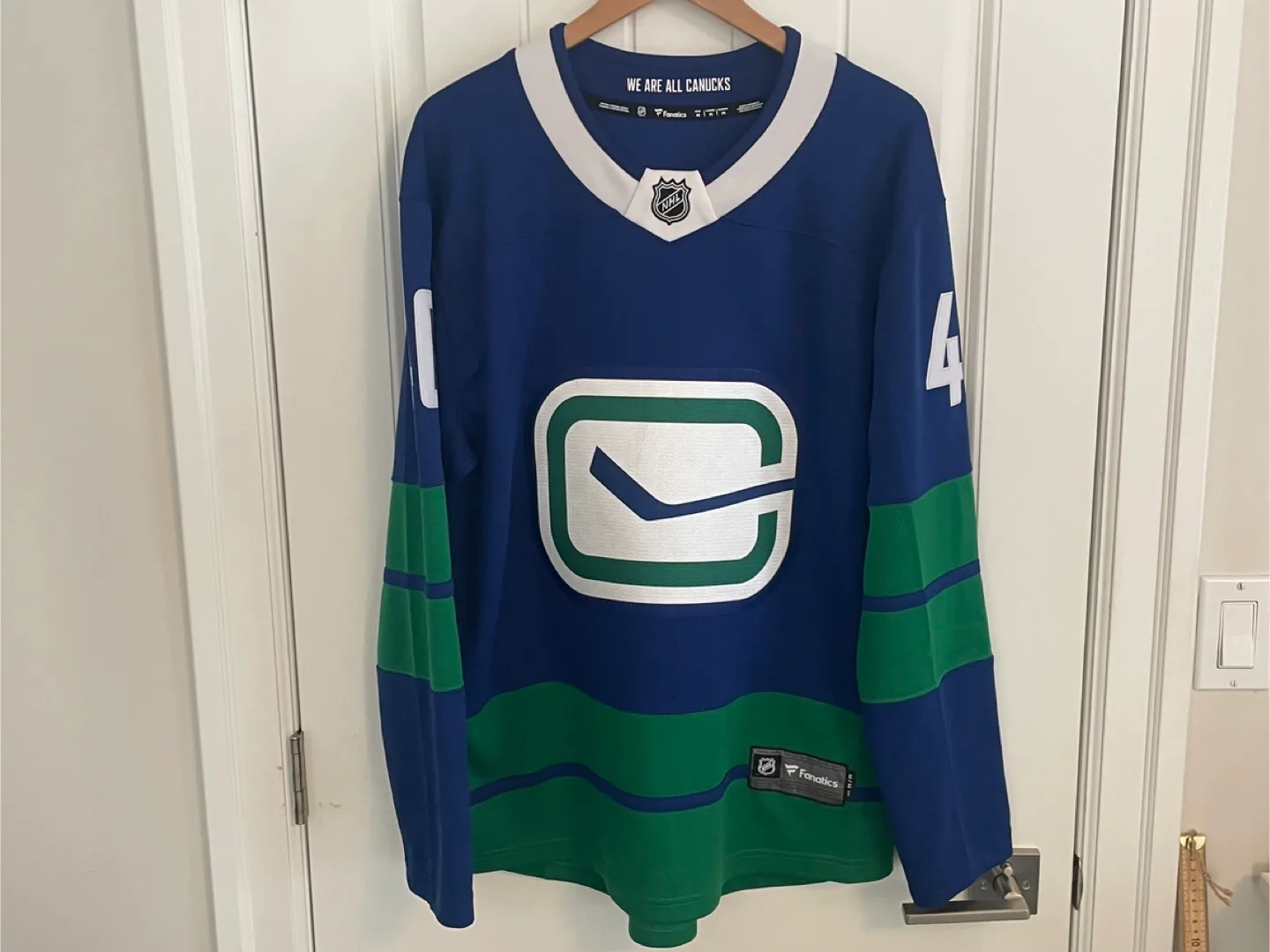 Authentic Fanatics Vancouver Canucks Elias Pettersson Jersey Med thumbnail