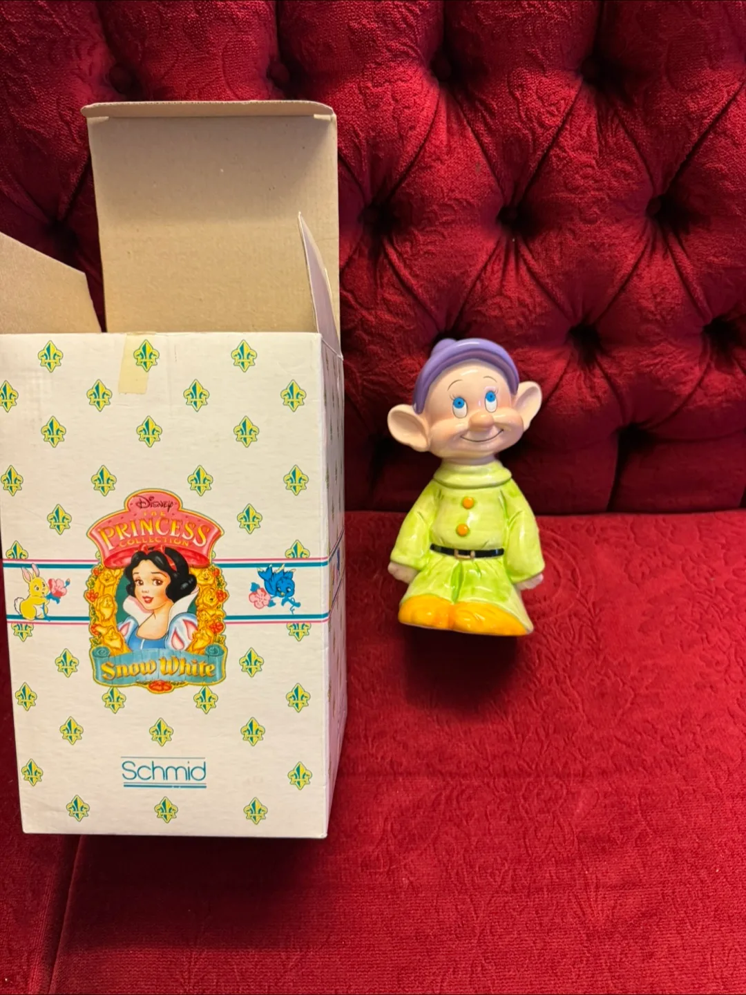 Schmid 8" Disney DOPEY Music Box image indicator(2)