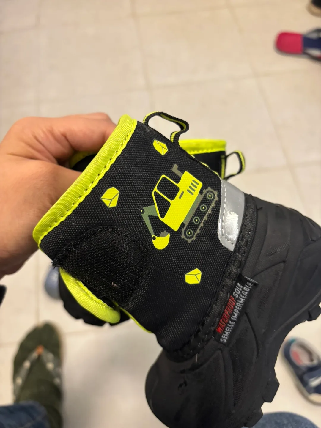 Kids' Black Snow Boots size 4 baby image indicator(5)