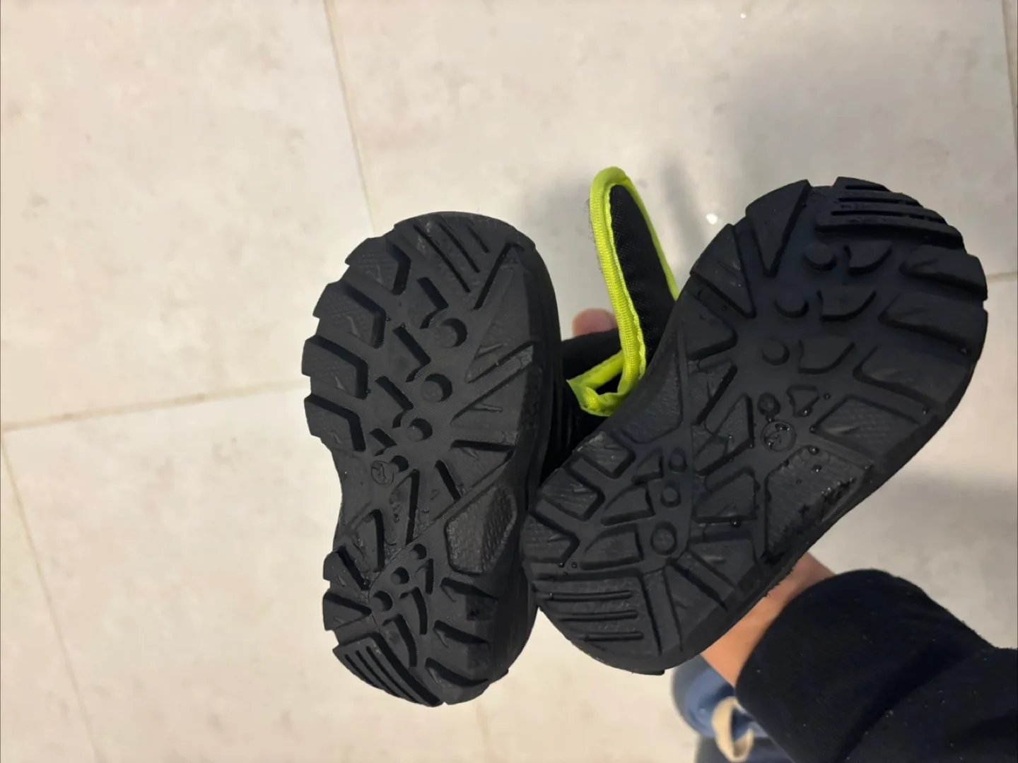 Kids' Black Snow Boots size 4 baby image indicator(2)